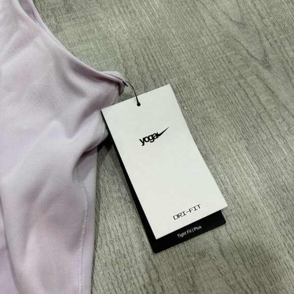 🟡SOLD🟡Nike Yoga Luxe Women's Shelf-Bra Workout Tank in Lavender Purple 3X NWT - Picture 3 of 7
